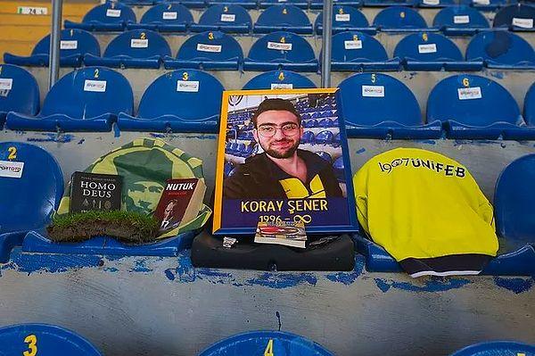 Genç taraftar Şener için Fenerbahçe Ülker Stadı'nda anma töreni yapıldı.