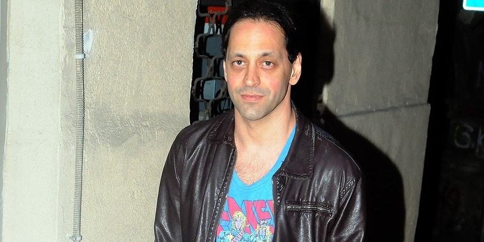 Kaan Tangöze Kimdir? Duman Grubunun Vokali Kaan Tangöze Kaç Yaşında,Nereli? Kimle Evli? Hangi Albümleri Yaptı?