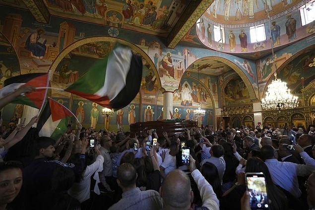 Yaşananların ardından Ebu Akile için Doğu Kudüs'ün Eski Şehir bölgesinde bulunan Yunan Katolik Patrikhanesi'nde bir tören düzenlendi.