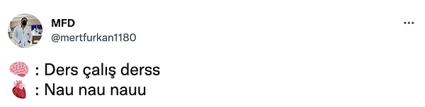 Sesiyle okudum. 😂