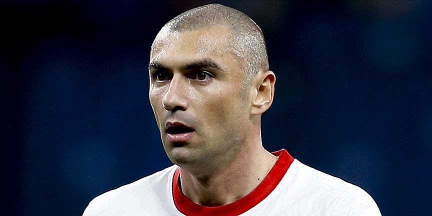 Burak Yılmaz Kimdir? Milli Futbolcu Burak Yılmaz Kaç Yaşında, Nereli ...