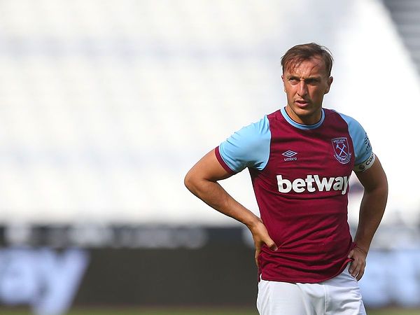 Mark Noble Hangi Pozisyonda Oynuyor?