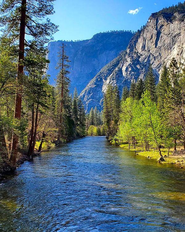 1. Yosemite Ulusal Parkı - Amerika: