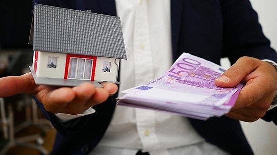 Beyaz Yakalı Alamayınca mı Konut Sorunu Konuşulmaya Başlandı? Ev Fiyatları Düşer mi?