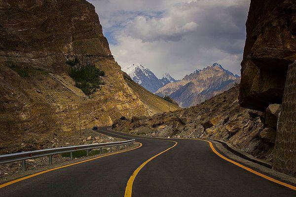 6. Tarım Ülkesi Pakistan: Karakoram Otoyolu Baş Döndürüyor!