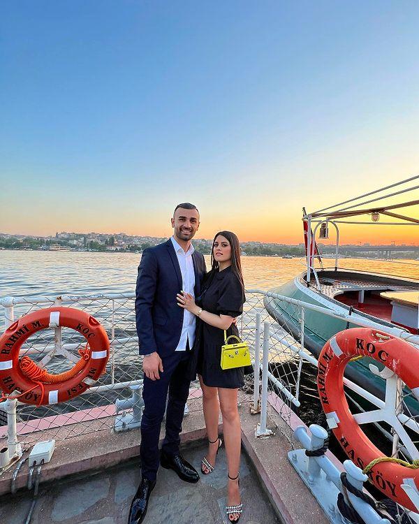 Serdar Dursun ve eşi Yasemin Dursun, Fenerbahçe tercümanı Sinan Levi’nin düğününe katıldı.