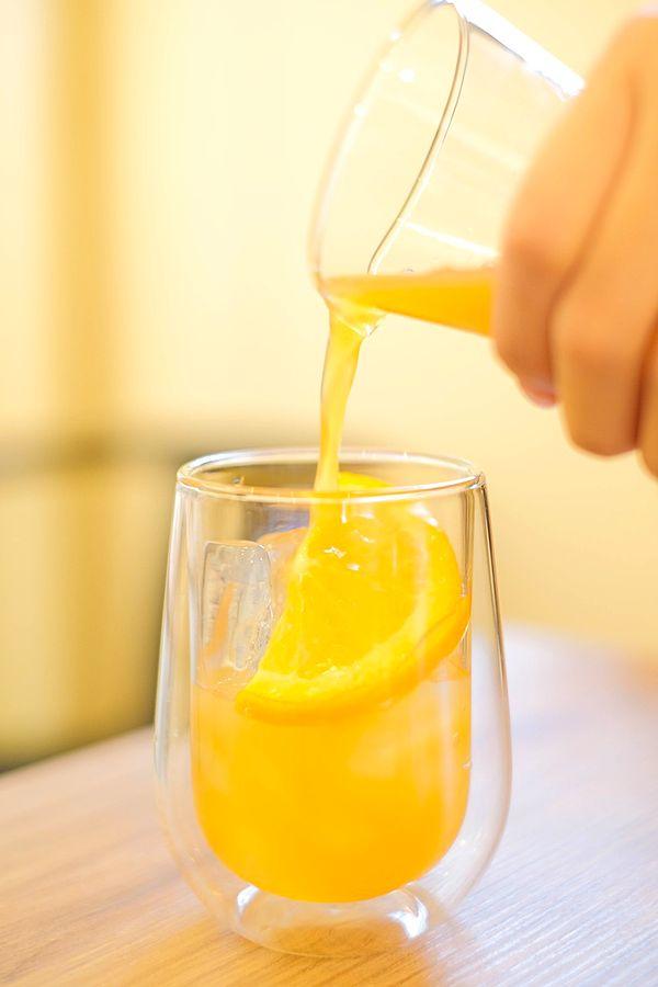 7. Portakal suyu içtikten sonra güneşe çıkmayın.