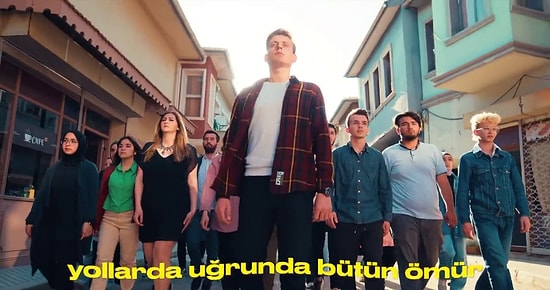 AKP'nin Gençlik Şarkısından Erdoğan'ın Hayatı Çıktı: 'Kafa Tutar Dünyaya'