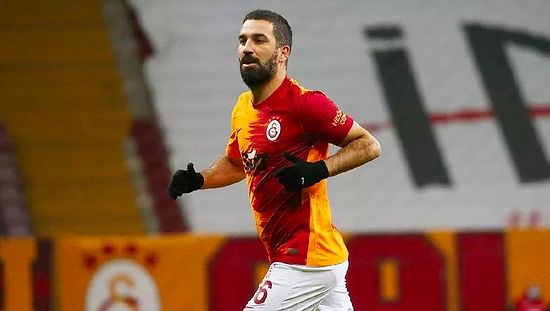 Arda Turan'dan Şaşırtan Emeklilik Açıklaması: Arda Turan Emekli mi Oluyor? Arda Turan Futbolu mu Bırakıyor?