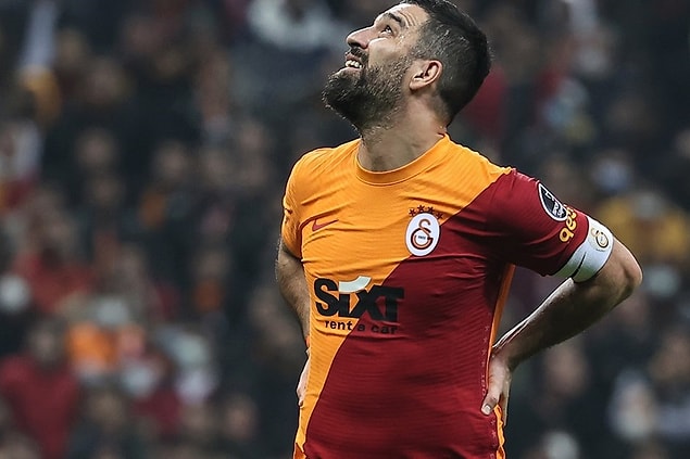 Arda Turan'dan Emeklilik Açıklaması!