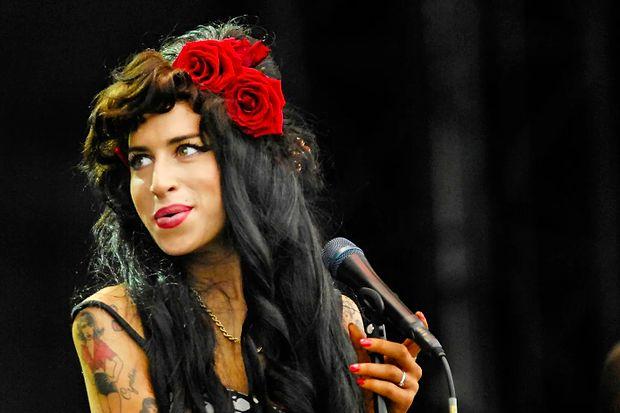 Amy Winehouse Kimdir, Albümleri Nedir? Amy Winehouse Neden Öldü?
