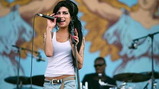 Amy Winehouse Neden Öldü?