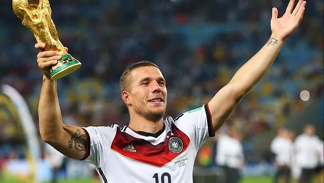 Lukas Podolski Kimdir, Nereli ve Kaç Yaşında?