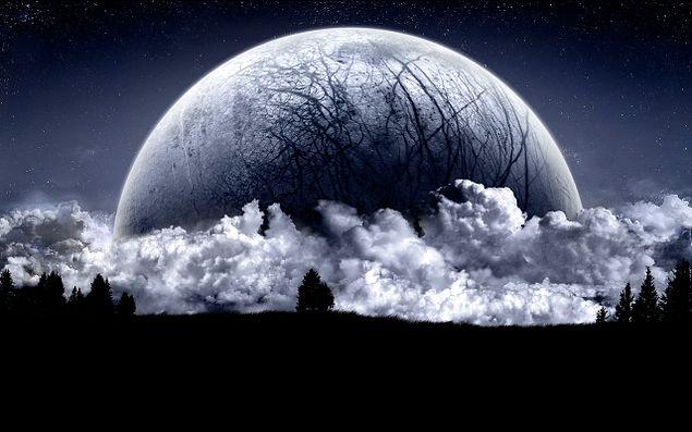 Mat siyah renkli bir Ay, gelgitleri yaratmaya devam eder, ancak neredeyse çıplak gözle görünmez olurdu.