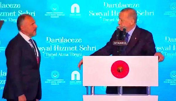 1. Müteahhidin inşaatı bitirmek için verdiği süreyi beğenmeyen Cumhurbaşkanı Erdoğan, müteahhide "Ne diyor bu ya? Sen nasıl Fatih torunusun." diye çıkıştı.