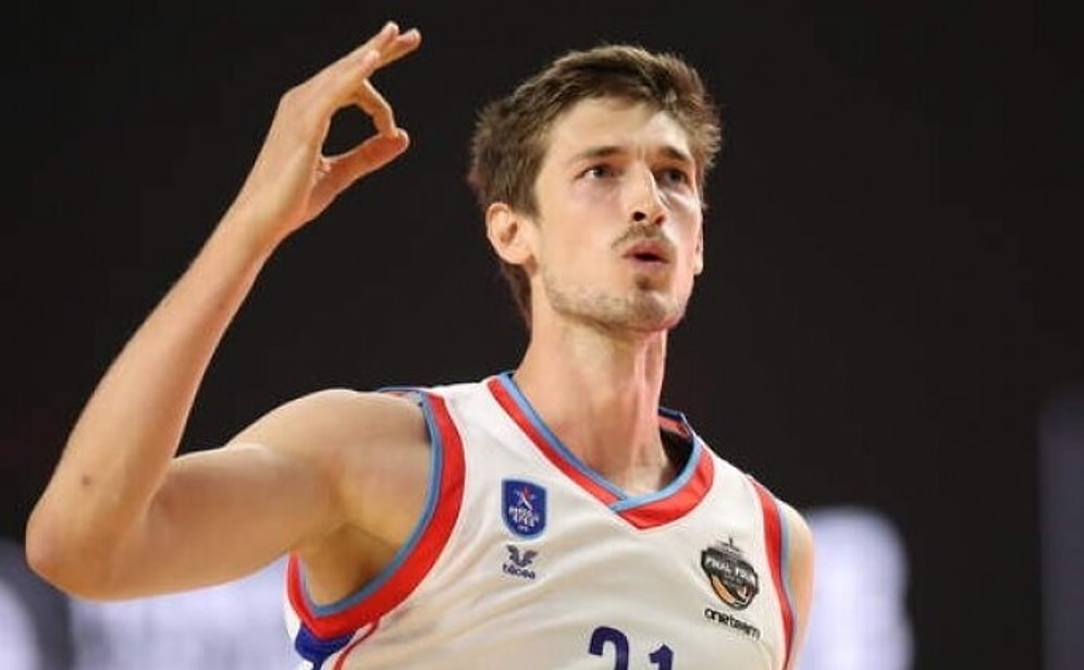 Tibor Pleiss Kimdir, Hangi Takımda Oynuyor? Tibor Pleiss Nereli, Kaç Yaşında, Boyu Kaç?