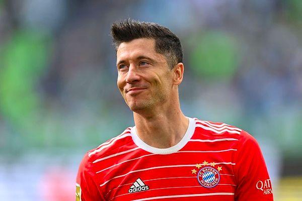 4. Barcelona, Lewandowski transferi için Bayern Münih'e 32 milyon euroluk ilk teklifini yaptı. (Kicker)