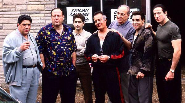 2. The Sopranos / Soprano Ailesi (1999-2007) - IMDb: 9.2