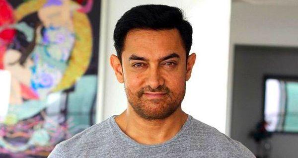 Aamir Khan'ın sette çekilmiş bir fotoğrafı