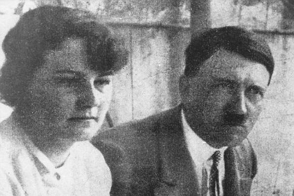 Geli ve Adolf arasındaki ilişki zorlaşmaya başladı.