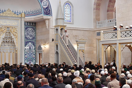 27 Mayıs Cuma Hutbesi Konusu Belli Oldu: "Allah'ın Kitabına ve Peygamber'in Sünnetine Bağlılık"