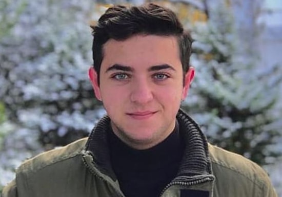 Berat Efe Parlar Kimdir, Kaç Yaşındadır, Oynadığı Dizi ve Filmler Neler? Bera Efe Parlar'ın Aldığı Ödüller