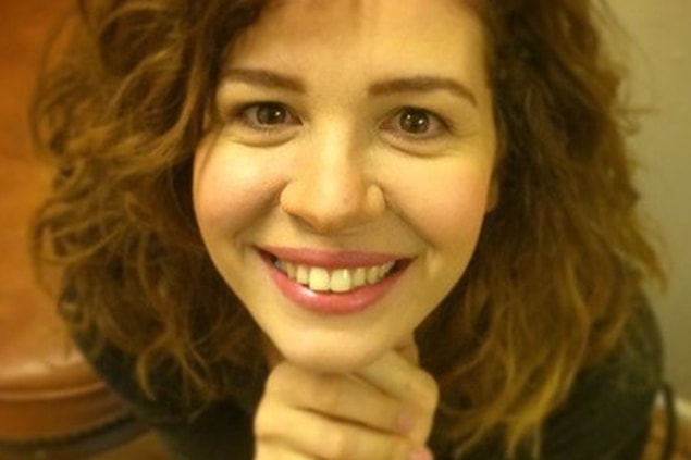 Aylin Kontente Kimdir?