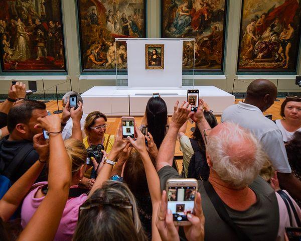 Leonardo Da Vinci'nin 'Mona Lisa' tablosu 1503 yılından beri muhafaza edilerek günümüze kadar ulaştı biliyorsunuz ki...