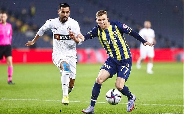 9. Süper Lig'in yeni ekiplerinden Ümraniyespor, Fenerbahçe'den Burak Kapacak'a talip oldu