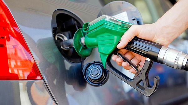 Benzin satışları %44,52 artarken, motorin satışları %0,72 azaldı