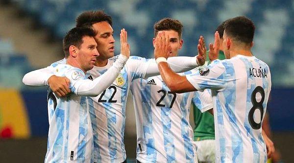 Listenin üçüncü sırasında yer alan ülke ise Arjantin. 815 futbolcu ihraç eden Arjantinli futbolcuların en çok transfer olduğu ülke ise Şili oldu.