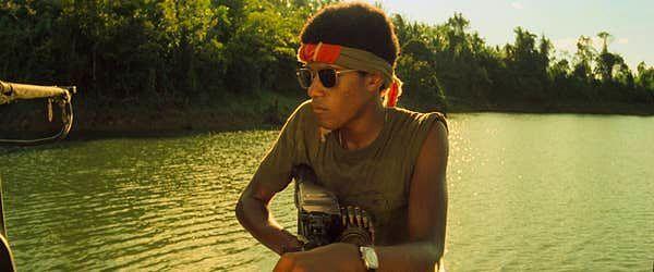 4. Laurence Fishburne, 1979'da Apocalypse Now filminde rol almaya başladığında sadece 14 yaşındaydı. Rolü almak için yaşı hakkında yalan söylemişti.
