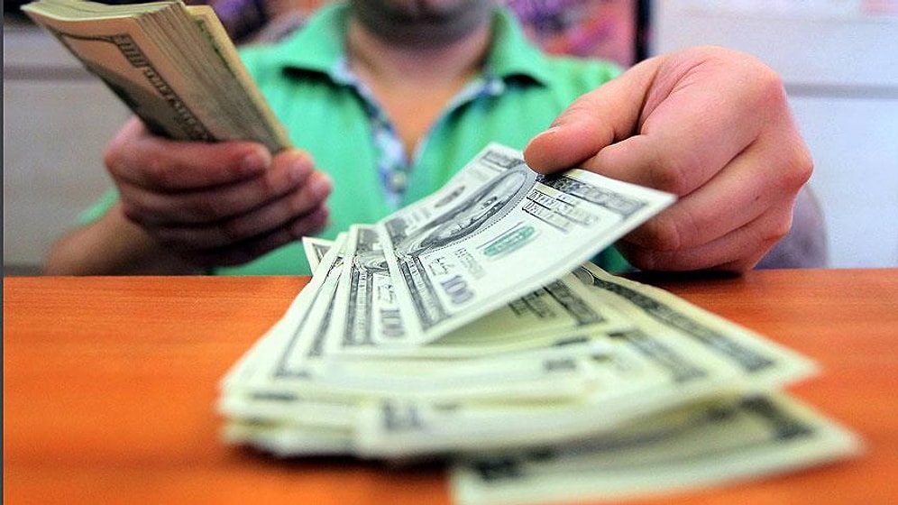 Herkesin Sorduğu Soruları Mahfi Eğilmez Cevapladı: Merkez Bankası Bu Kadar Döviz Satıyor Nasıl Bitmiyor?