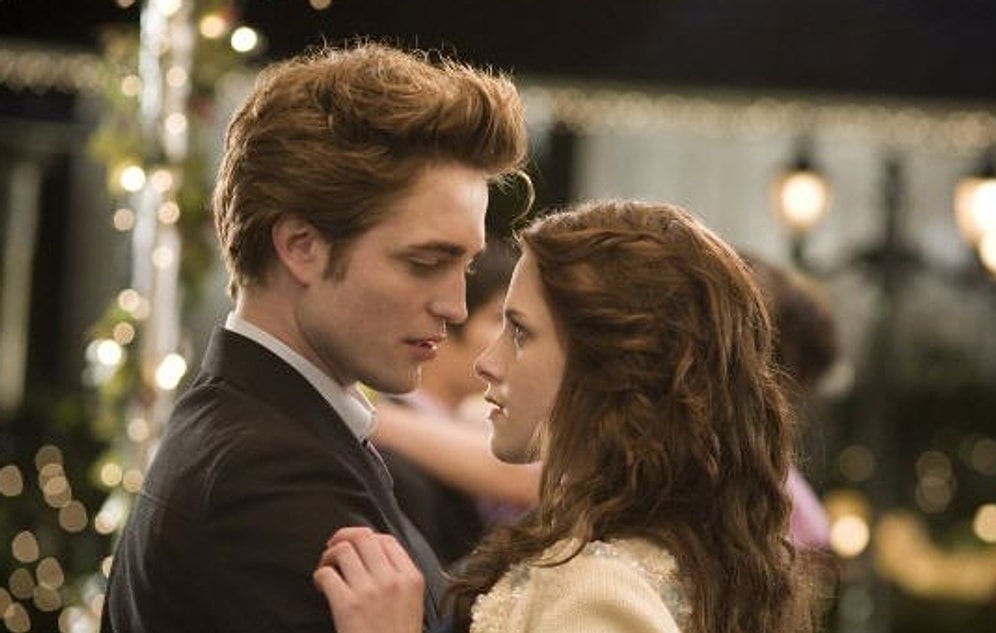 Yönetmen David Cronenberg, Alacakaranlık Serisinin Çifti Bella ve Edward'ı Yeniden Bir Araya Getirmek İstiyor!