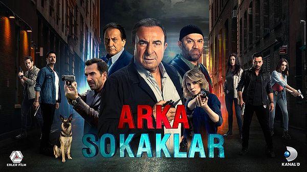 Türk televizyonlarının en uzun soluklu dizilerinden olan Arka Sokaklar, önümüzdeki sezon da devam edeceklerini açıkladı.