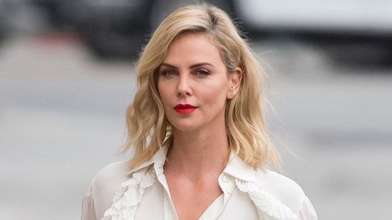 Charlize Theron Kimdir, Kaç Yaşındadır? Charlize Theron'ın Yer Aldığı Yapımlar ve Ödülleri