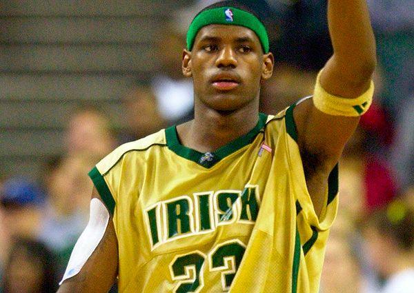 2006 yılına kadar NBA’in gözü bu inanılmaz güçlü, atletik ve hırsı oyuncunun üstündeydi. Cleveland Cavaliers’a imza attığında basketbol salonları artık onun için dolmaya başladı.