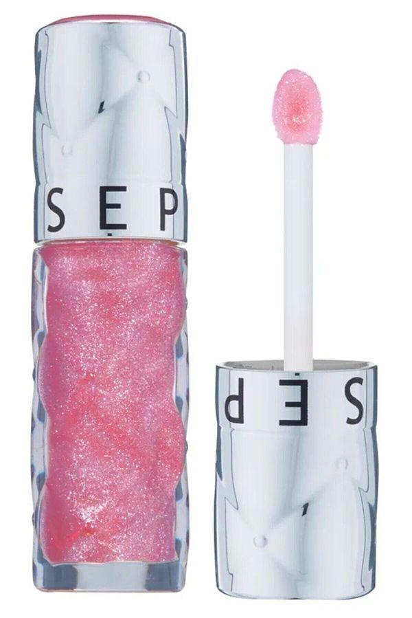 7. Bu senenin en sevilen makyaj ürünü: Lip gloss