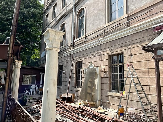 Beyoğlu Belediyesi, Fransa'ya Ait Binaya El mi Koydu?