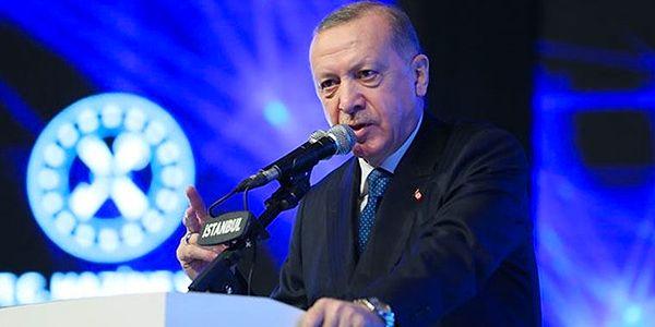 Cumhurbaşkanı Recep Tayyip Erdoğan, "Bu iktidar faizi artırmayacaktır, tam aksine biz faizi düşürmeye devam edeceğiz" dedi.