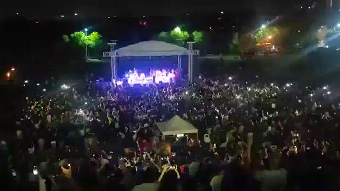 Erciyes Üniversitesi'nden Sonra Sıra ODTÜ'de: Binlerce Genç Hep Bir Ağızdan İzmir Marşı Söyledi