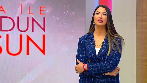 Geçtiğimiz yıl da ani bir kararla  FOX TV ekranlarında kayıpları bulmak ve cinayetleri çözmek için "Fulya ile Umudun Olsun" isimli programı sunmaya başlamıştı ve Müge Anlı, Esra Erol gibi isimlere rakip olmuştu.