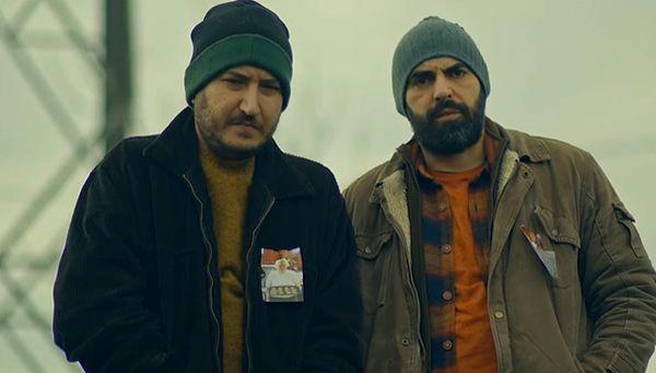 Sevilen dizinin kadrosunda Kıvanç Kılınç, Ahmet Kürşat Öcalan ve Feyyaz Yiğit gibi başarılı oyuncular bulunuyor.