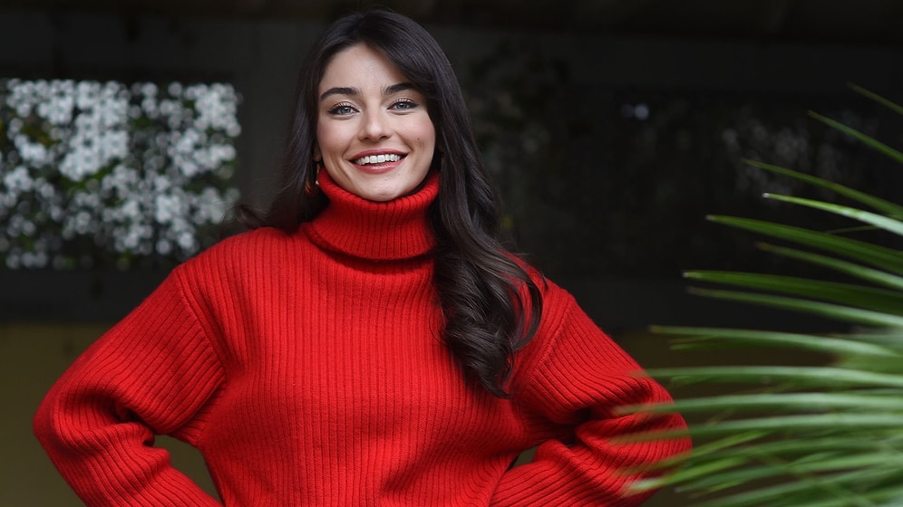 Ayça Ayşin Turan'dan ve Murat Boz Aynı Projede Yer Alacağı İddialarına Yanıt!