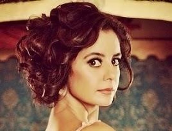 Zeynep Köse Kimdir? Ezel Dizisinin Selma'sı Zeynep Köse Nereli ve Kaç Yaşında?