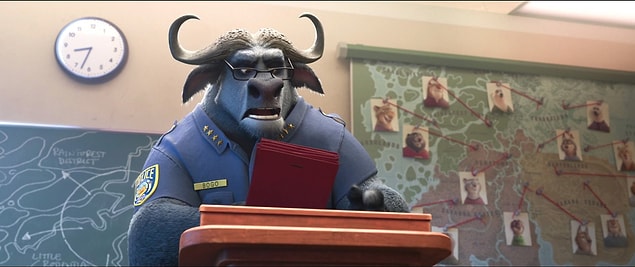 5. Zootopia'da, Bogo okuma gözlüğü kullanır, bunun nedeni bufaloların görme yeteneğinin bozuk olması.