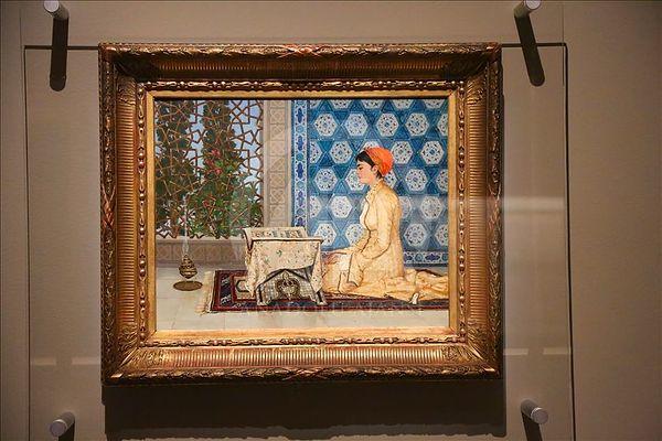 Osman Hamdi Bey'in 1880 yılında yaptığı “Kur’an Okuyan Kız” tablosu 2019 yılında Londra'da 6 milyon 315 bin sterline satılırken, tabloyu Malezya İslam Sanatları Müzesi satın almıştı