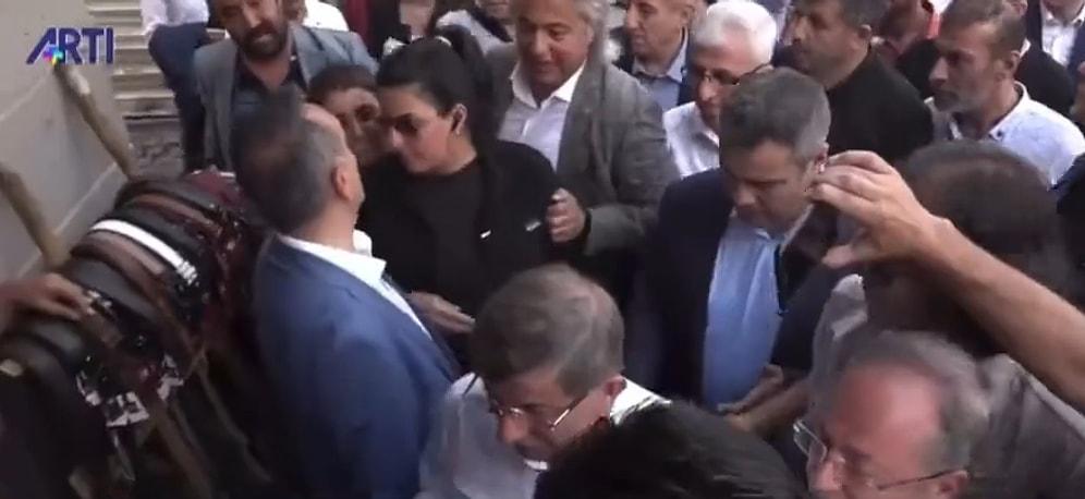 Ahmet Davutoğlu, Diyarbakır'da Sur Esnafından Tepki Gördü: 'Siz Bizim Evimizi Yıktınız'