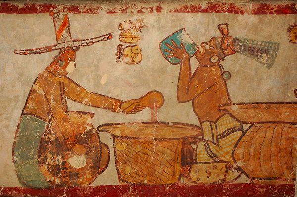 Mayalar ve Aztekler için bu içecek aynı zamanda ilahi bir iksirdi! Aynı zamanda tanrılardan bir hediye olarak kabul edilirdi. Aztekler özellikle kakaoyu, dini törenlerde ve savaştan sonra içerlerdi.