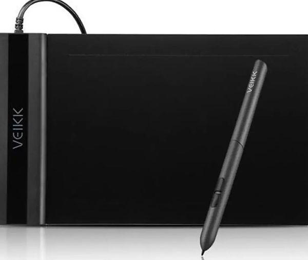 10. Siyah tasarımlı 5080lpı grafik tablet.